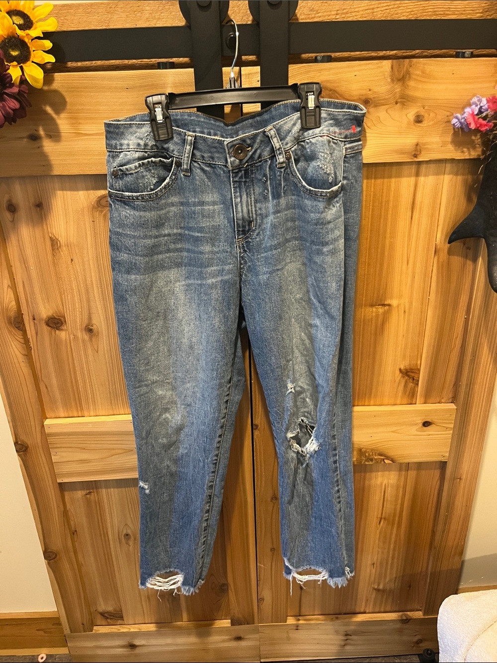 Rewash Faded Blue Distressed Cropped Jeans